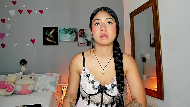 Snapshot of KimTaylorW chatting on 03-12-26, 08:57 KimTaylorW online show from 03-12-26, 08:57