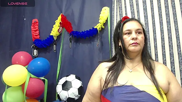 Sharlot curvy online show from 06-17-26, 07:24