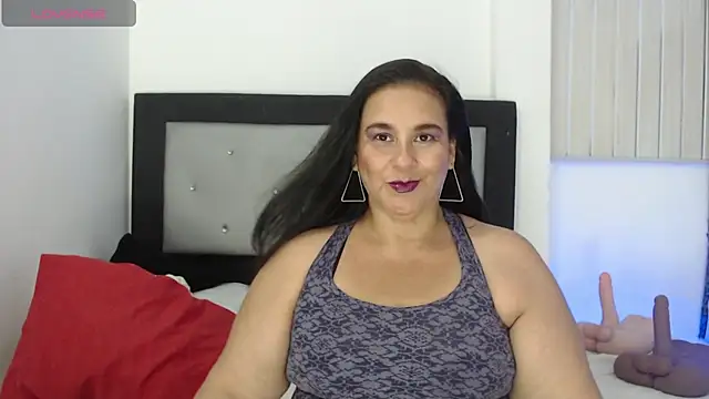 Sharlot curvy online show from 04-07-26, 08:54