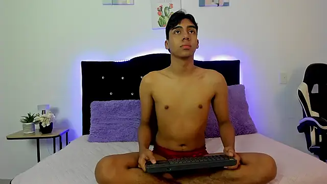 Eros Lux online show from 03-04-26, 12:24