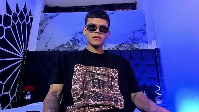 DylanRoyce  online show from 03-12-26, 12:20