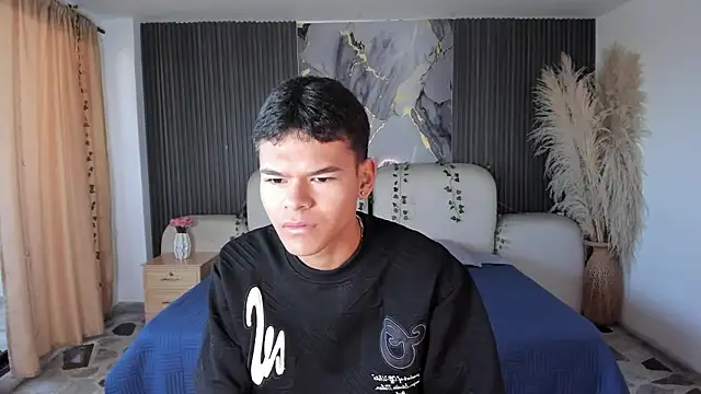 DylanRoyce  online show from 03-19-26, 12:27