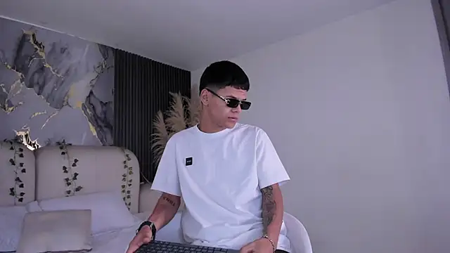 DylanRoyce  online show from 03-13-26, 12:21