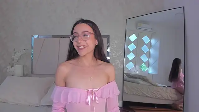 Snapshot of Arii_wilde chatting on 04-19-26, 01:23 Arii wilde online show from 04-19-26, 01:23