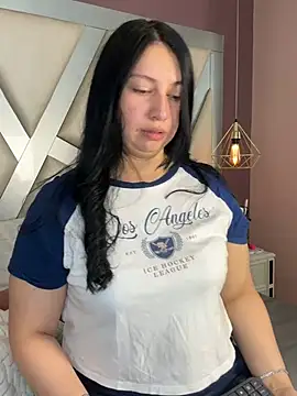 Ashleeyprincess01 online show from 03-22-26, 12:50