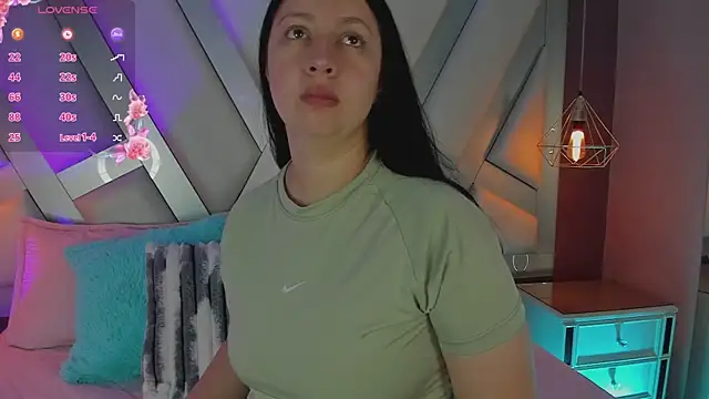 Snapshot of Ashleeyprincess01 chatting on 07-25-26, 01:28 Ashleeyprincess01 online show from 07-25-26, 01:28
