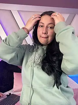 Ashleeyprincess01 online show from 03-18-26, 12:19