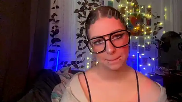 moonvampiq online show from 03-01-26, 03:23