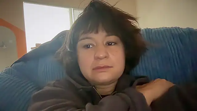 Snapshot of Elena_is chatting on 06-10-26, 10:11 Elena is online show from 06-10-26, 10:11