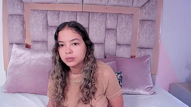 dulce lyraa1 online show from 04-05-26, 08:15