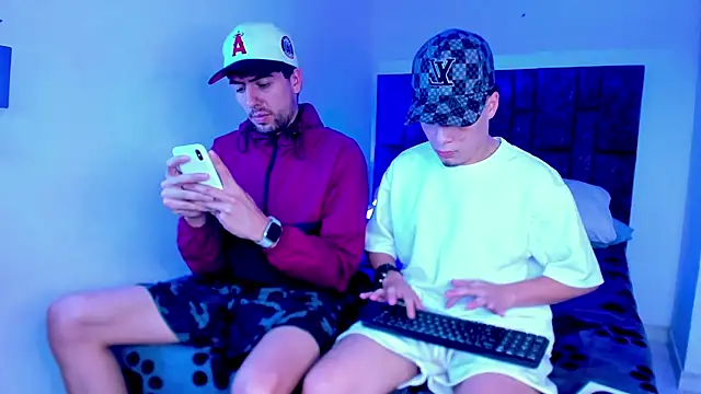 alex and christhoper online show from 03-27-26, 01:34