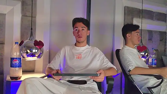 Austin Reedss online show from 04-13-26, 12:42