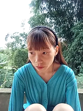 Snapshot of pic8800 chatting on 05-13-26, 12:06 pic8800 online show from 05-13-26, 12:06