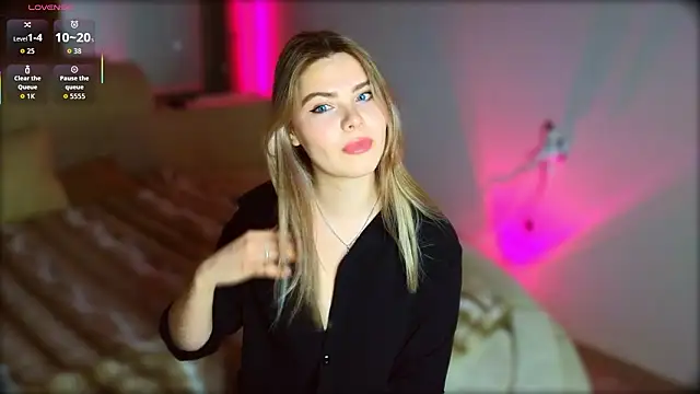 Snapshot of hornycharisma chatting on 02-25-26, 04:51 hornycharisma online show from 02-25-26, 04:51