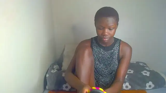 Snapshot of Melanin07 chatting on 05-25-26, 03:11 Melanin07 online show from 05-25-26, 03:11