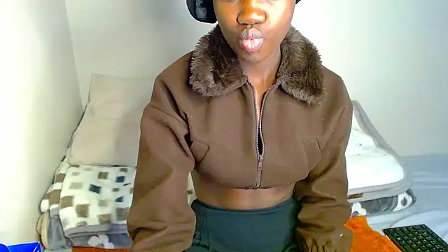 Snapshot of Melanin07 chatting on 06-05-26, 09:31 Melanin07 online show from 06-05-26, 09:31