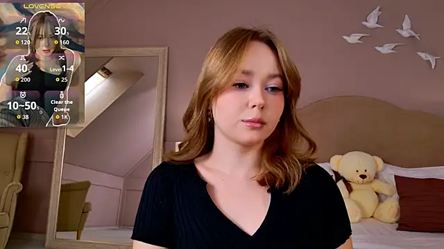 Snapshot of ElaraVance chatting on 05-07-26, 05:01 ElaraVance online show from 05-07-26, 05:01