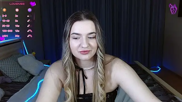 Snapshot of Smi1eF1ower chatting on 02-25-26, 06:08 Smi1eF1ower online show from 02-25-26, 06:08