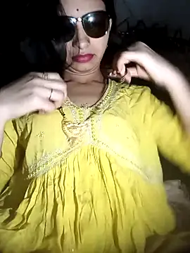 Rashmika Mandana online show from 04-30-26, 08:57