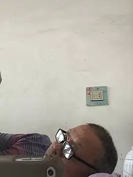 yaocaobi8 online show from 04-14-26, 05:12