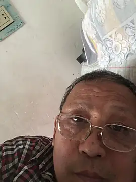 yaocaobi8 online show from 03-26-26, 02:32