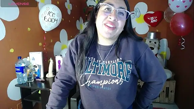 Snapshot of VirellaAshford chatting on 02-26-26, 02:39 VirellaAshford online show from 02-26-26, 02:39