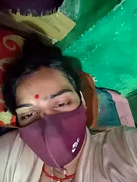 Poonam bhoji online show from 04-18-26, 07:07