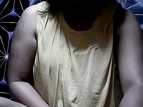 Snapshot of Flowerbebe chatting on 06-11-26, 07:55 Flowerbebe online show from 06-11-26, 07:55