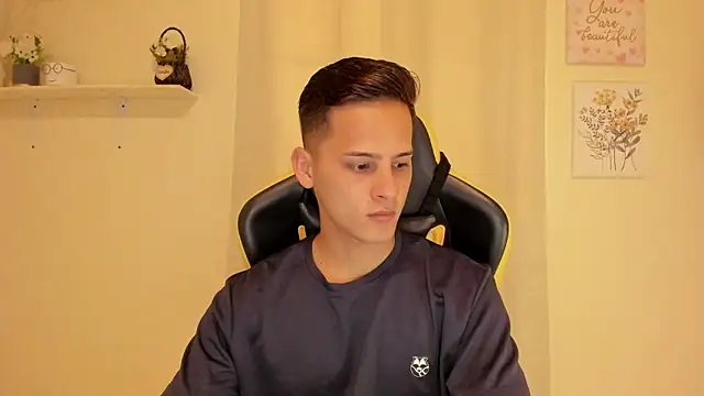 sexy andres01 online show from 05-26-26, 02:04