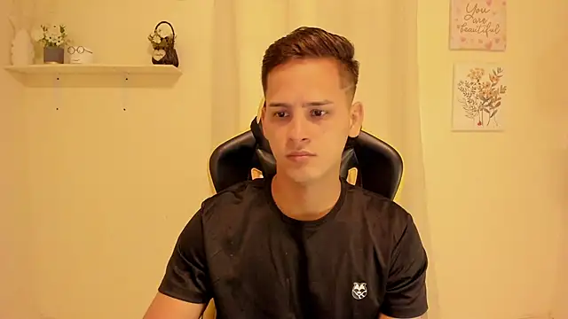 sexy andres01 online show from 06-03-26, 02:18