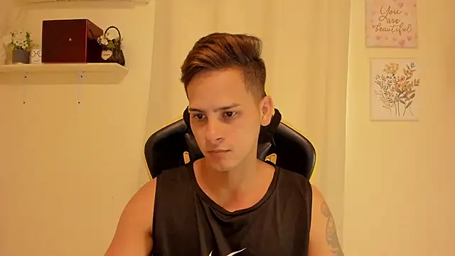 sexy andres01 online show from 05-29-26, 03:51