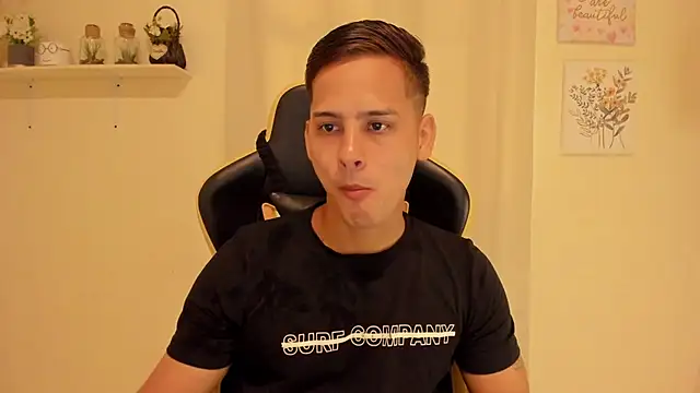 sexy andres01 online show from 05-14-26, 01:41