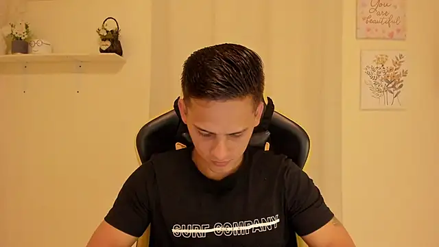 sexy andres01 online show from 05-24-26, 07:03