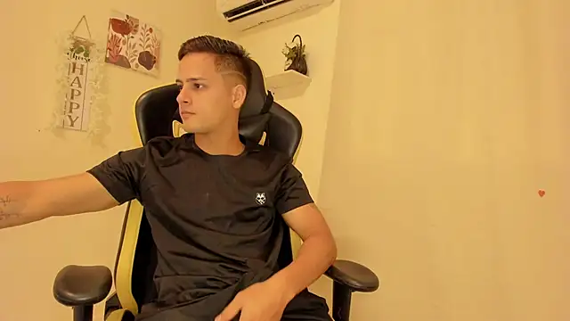 sexy andres01 online show from 06-03-26, 02:33