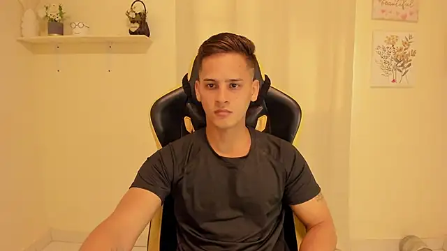sexy andres01 online show from 06-12-26, 02:15