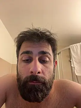Snapshot of Shayan_021_Private chatting on 05-31-26, 07:14 Shayan 021 Private online show from 05-31-26, 07:14