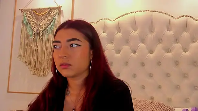 Sara funy online show from 03-27-26, 11:22