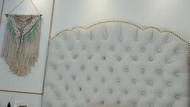 Sara funy online show from 03-21-26, 11:14