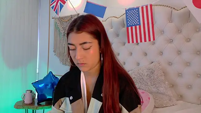 Sara funy online show from 06-25-26, 11:48