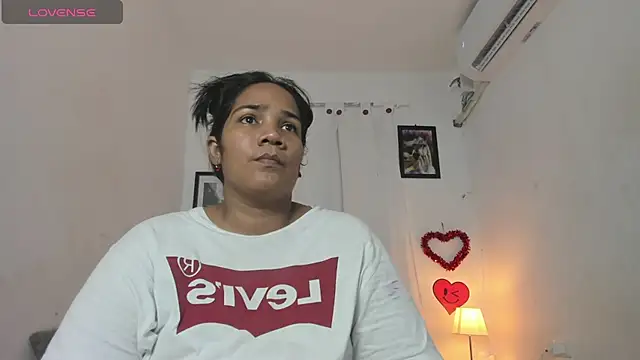 mariana villa72 online show from 06-24-26, 02:15