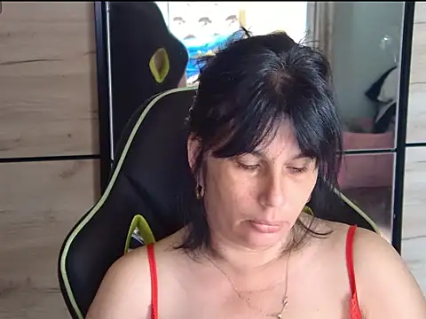 Snapshot of tess1980 chatting on 06-01-26, 07:19 tess1980 online show from 06-01-26, 07:19