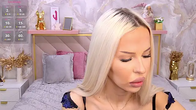 EvaXElfi online show from 03-25-26, 12:44