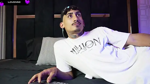 Dark Eros  online show from 04-09-26, 03:52