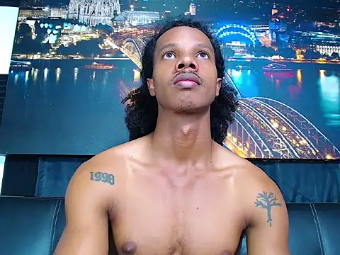 Snapshot of Josh_fit7 chatting on 03-03-26, 01:40 Josh fit7 online show from 03-03-26, 01:40