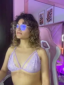 emilyjonesss  online show from 04-10-26, 09:55