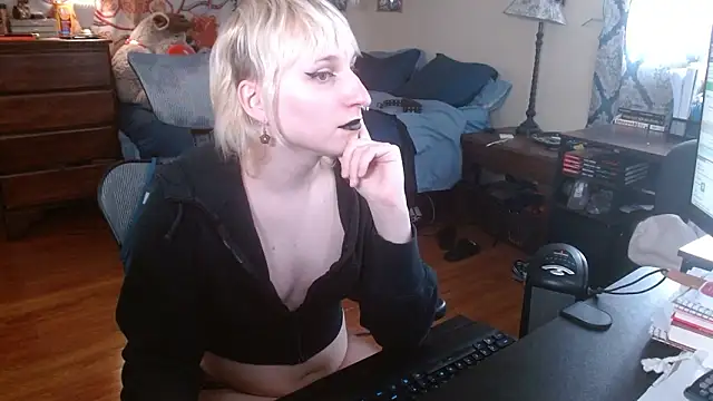 Snapshot of faye_rose chatting on 02-24-26, 05:36 faye rose online show from 02-24-26, 05:36