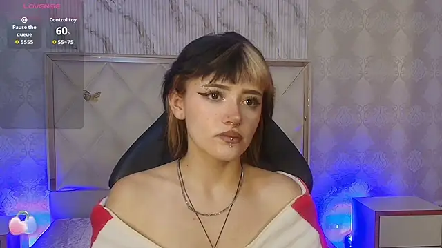 Snapshot of Cloee_tay1 chatting on 07-01-26, 11:32 Cloee tay1 online show from 07-01-26, 11:32