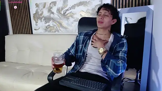 Snapshot of Jay_Taylor1_ chatting on 03-01-26, 02:55 Jay Taylor1 online show from 03-01-26, 02:55