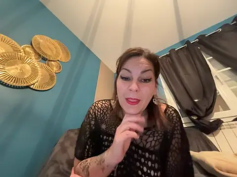 Snapshot of DarkEmy chatting on 02-25-26, 09:31 DarkEmy online show from 02-25-26, 09:31