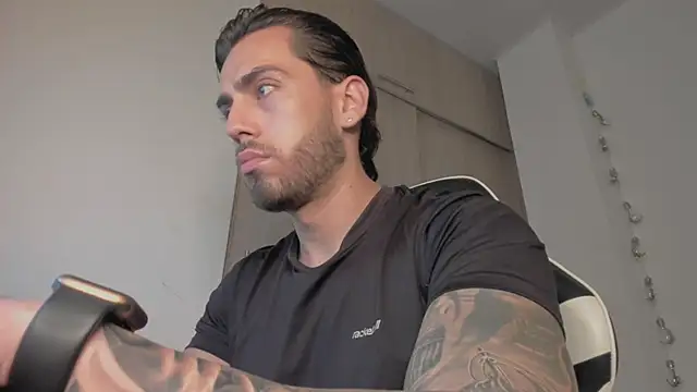 Axel  Blaze online show from 04-13-26, 12:53